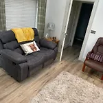 Seid Bo - Sleeps 6 -private 6 Person Wood Burning Hottub 아파트