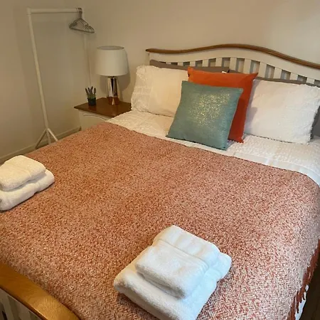 Apartment Seid Bo - Sleeps 6 -private 6 Person Wood Burning Hottub