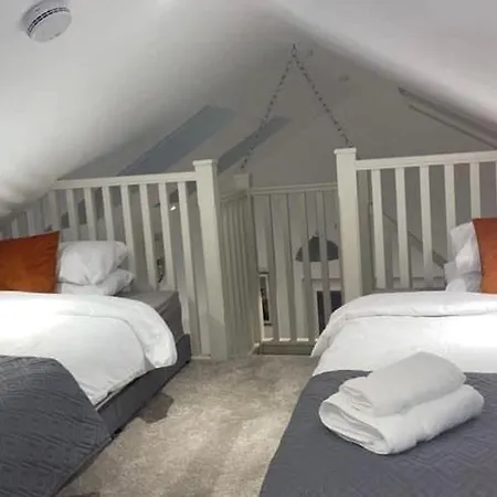 Apartmán Seid Bo - Sleeps 6 -private 6 Person Wood Burning Hottub Burnfoot