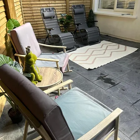 Seid Bo - Sleeps 6 -private 6 Person Wood Burning Hottub * Burnfoot