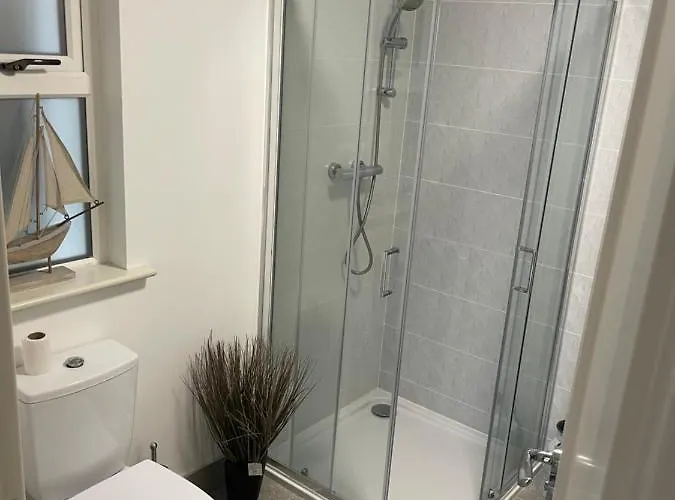 Seid Bo - Sleeps 6 -private 6 Person Wood Burning Hottub Lejlighed