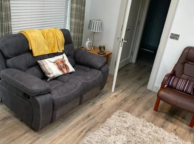 Seid Bo - Sleeps 6 -private 6 Person Wood Burning Hottub Apartman
