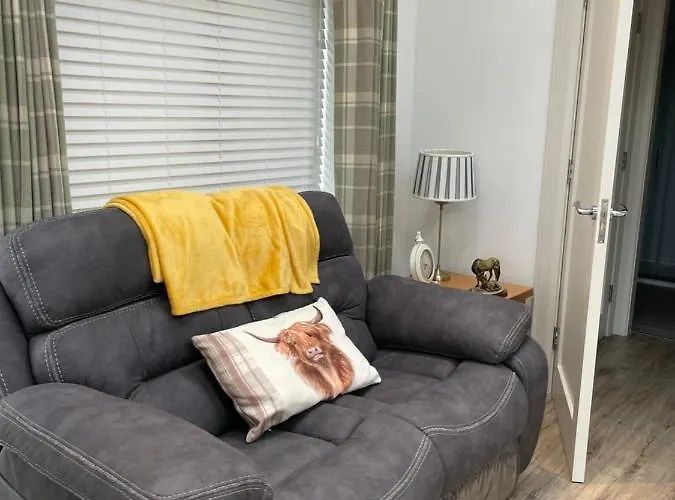 Seid Bo - Sleeps 6 -private 6 Person Wood Burning Hottub *