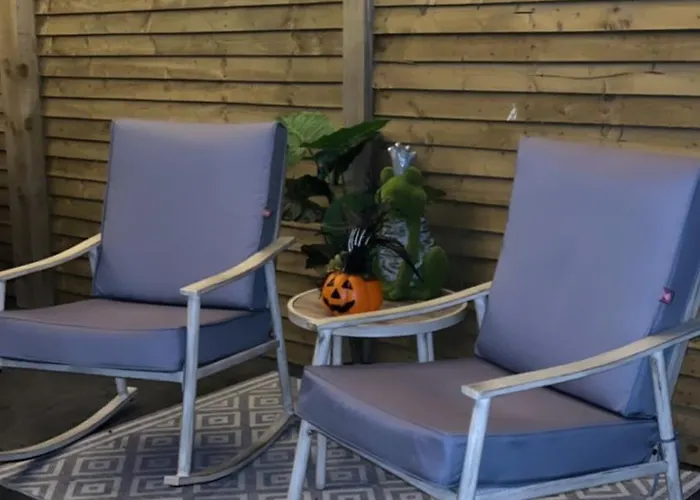 Lejlighed Seid Bo - Sleeps 6 -private 6 Person Wood Burning Hottub