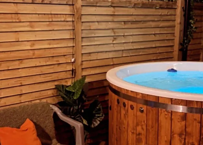 Seid Bo - Sleeps 6 -private 6 Person Wood Burning Hottub Lejlighed Burnfoot