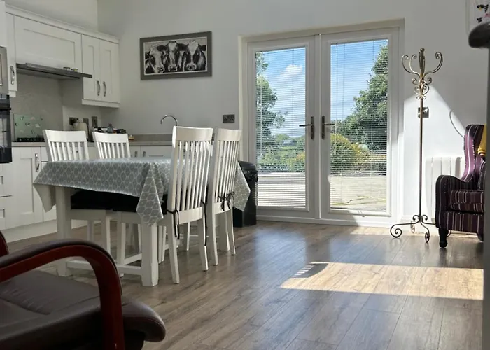 Seid Bo - Sleeps 6 -private 6 Person Wood Burning Hottub Lejlighed